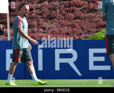 Doha in Qatar. 06 gen 2019. Calcio: Bundesliga. Franck Ribery viene eseguito durante una sessione di formazione del suo club in mattinata sulla formazione di massa. FC Bayern rimarrà nel deserto città fino al 10.01.2019 per il loro campo di addestramento. Credito: Pietro Kneffel/dpa/Alamy Live News Foto Stock