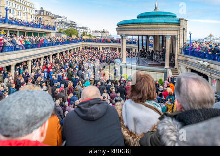 Il Ray Campbell Dance Band, 2019 Nuovo Anno Giorno concerto, Eastbourne, Sussex, Inghilterra Foto Stock