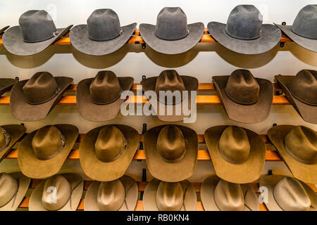 Cappelli e berretti & Cappelli molti cappelli Foto Stock