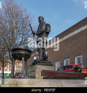 TUNBRIDGE WELLS, KENT/UK - Gennaio 4 : Tunbridge Wells War Memorial a Royal Tunbridge Wells Kent il 4 gennaio 2019 Foto Stock