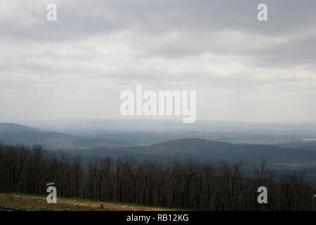 Ouachita Mountains in Oklahoma, visto dall'unità Talimena Foto Stock