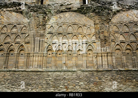 Muratura in pietra a Wenlock priory, Much Wenlock, Shropshire, Inghilterra, Regno Unito. Foto Stock