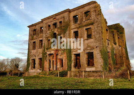 Rovine di Tyrone House, Kilcolgan, nella contea di Galway, Irlanda Foto Stock