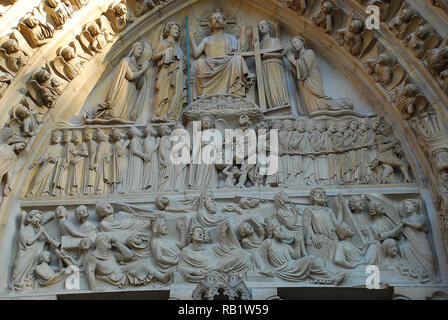 Notre Dame de Paris, Ingresso: Illustrazione dell'ultima sentenza, portale centrale della facciata ovest Foto Stock