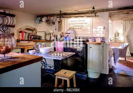 Una cucina accogliente nella rurale West Sussex. Foto Stock