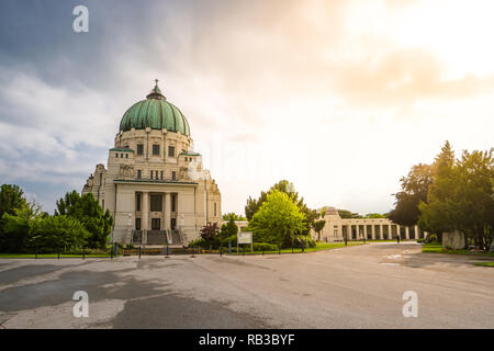 Cimitero centrale, Carlo Borromeo Chiesa, Vienna Foto Stock