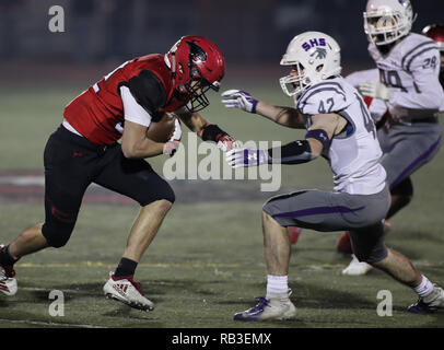 Azione di calcio con Shasta vs. Foothill High School di Palo Cedro, California. Foto Stock