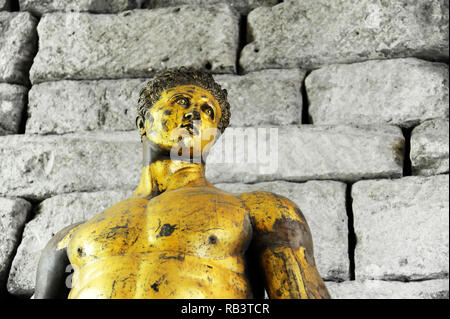 Statua di Heracles nel più importante museo di Roma. Roma, Italia. Foto Stock