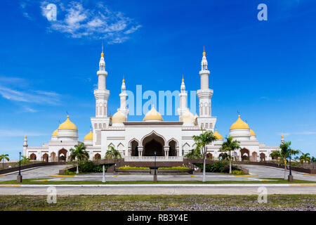 La Masjid Sultan Hassanal Bolkiah o la grande moschea di Cotabato City è la più grande moschea del Filippine Foto Stock