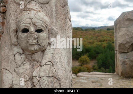 Sphinx Gate a Hattusa che è stato ammesso alla lista del Patrimonio Mondiale dell'UNESCO nel 1986. Corum, Turchia. Foto Stock