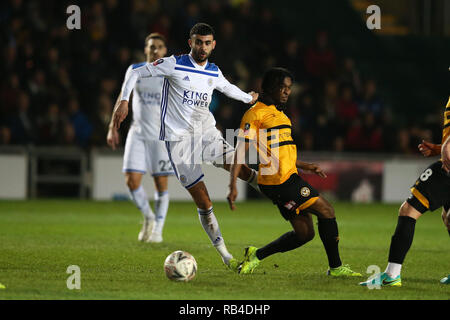 Newport, Regno Unito. 06 gen 2019. Rachid Ghezzal di Leicester City (centro) in azione.La Emirates FA Cup, terzo round match, Newport County v Leicester City a Rodney Parade di Newport South Wales domenica 6 gennaio 2019. Questa immagine può essere utilizzata solo per scopi editoriali. Solo uso editoriale, è richiesta una licenza per uso commerciale. Nessun uso in scommesse, giochi o un singolo giocatore/club/league pubblicazioni. pic da Andrew Orchard/Andrew Orchard fotografia sportiva/Alamy Live News Foto Stock