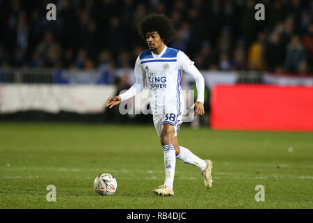 Newport, Regno Unito. 06 gen 2019. Hamza Choudhury di Leicester City in azione. La Emirates FA Cup, terzo round match, Newport County v Leicester City a Rodney Parade di Newport South Wales domenica 6 gennaio 2019. Questa immagine può essere utilizzata solo per scopi editoriali. Solo uso editoriale, è richiesta una licenza per uso commerciale. Nessun uso in scommesse, giochi o un singolo giocatore/club/league pubblicazioni. pic da Andrew Orchard/Andrew Orchard fotografia sportiva/Alamy Live news Credito: Andrew Orchard fotografia sportiva/Alamy Live News Foto Stock