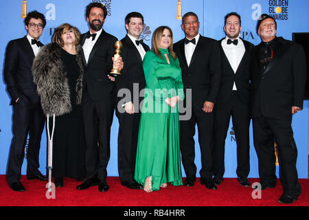 Beverly Hills, Stati Uniti. 06 gen 2019. BEVERLY HILLS, Los Angeles, CA, Stati Uniti d'America - 06 gennaio: Phil signore, Amy Pascal, Robert Persichetti Jr., Chris Miller, Christina Steinberg, Peter Ramsey, Rodney Rothman e Avi Arad pongono nella sala stampa della 76th Annuale di Golden Globe Awards tenutosi presso il Beverly Hilton Hotel il 6 gennaio 2019 in Beverly Hills Los Angeles, California, Stati Uniti. (Xavier COLLIN/Image Press Agency) Credito: Image Press Agency/Alamy Live News Foto Stock