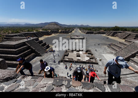 Salendo la piramide od la luna Foto Stock