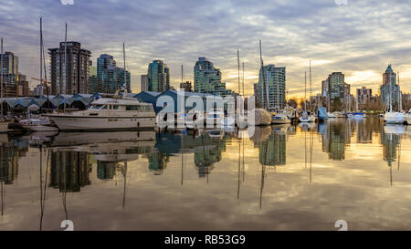 Vancouver, Canada - 1 Febbraio, 2019 : Vancouver Downtown vista dal Parco di Stanley Foto Stock