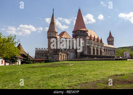 Corvin Castello è un ben conservato castello del XV secolo in Romania Foto Stock