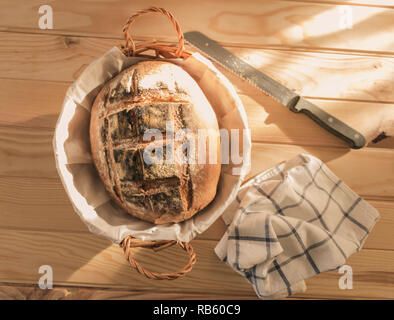 Il pane artigianale, pane appena sfornato, Foto Stock