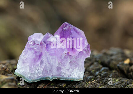 Naturale di pietra minerale AMETHIST Foto Stock