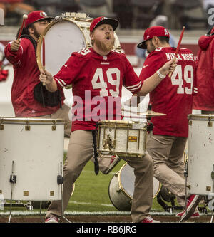 Santa Clara, California, USA. 8 Novembre, 2015. Rumore Niners Domenica, Novembre 08, 2015, a Levis Stadium di Santa Clara, California. Il 49ers sconfitto i falchi 17-16. Credito: Al di Golub/ZUMA filo/Alamy Live News Foto Stock