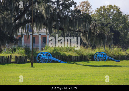 I cannoni e Rene Beauregard Casa al campo di battaglia di Chalmette Foto Stock