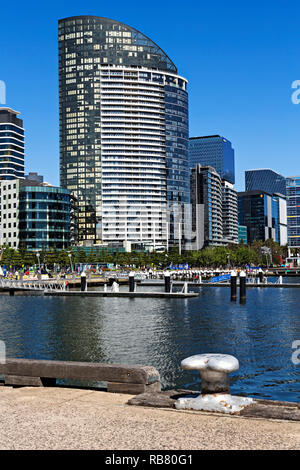 Il lusso Victoria punto appartamenti residenziali a Melbourne Docklands, Melbourne Victoria Australia. Foto Stock