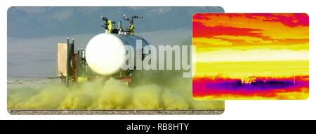 Il cloro viene espulsa da un serbatoio durante il 2016 Coniglio Jack II prove in campo. Immagine a infrarossi di un rilascio di cloro durante le prove su campo. Ufficiale DEGLI STATI UNITI Department of Homeland Security immagini. Foto Stock