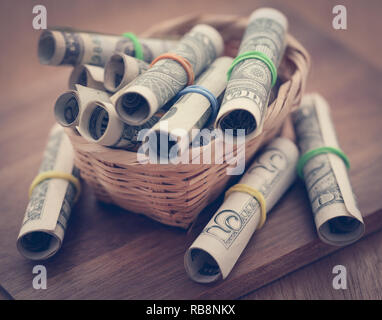 Laminati di dollari simboleggiata come prodotto alimentare Foto Stock