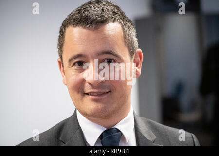 Lione, Francia. 8 Jan 2019. Gérald Darmanin, ministro di azione e i conti pubblici, visite a Lione le finanze pubbliche call center Credito: FRANCK CHAPOLARD/Alamy Live News Foto Stock