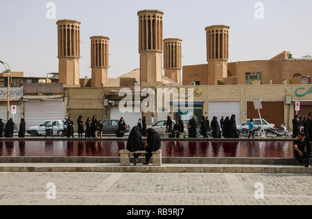 YAZD, IRAN-settembre 20,2018: Ashura - santa islamica giorno; giorni di lutto e dolore dedicata alla memoria del martirio di Imam Hussain Foto Stock