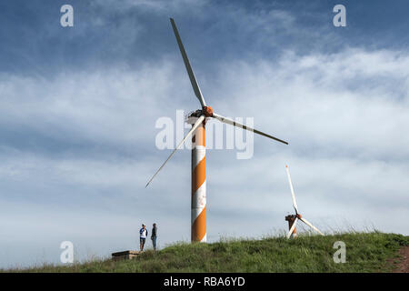 Bnei Rasan turbine eoliche vicino Kibbutz Ein Zivan nel Golan. Israele Foto Stock