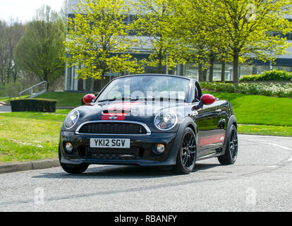 2012 R57 forma Mini Cooper JCW Convertible British auto piccola Foto Stock