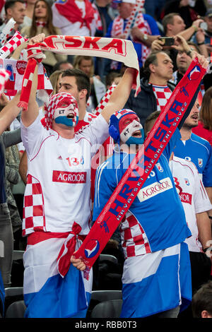 Zagabria, Croazia - 24 gennaio 2018: Campionati Europei negli uomini la pallamano, EHF EURO 2018 main round match Croazia vs. Francia 27:30. Ventole croato Foto Stock