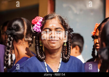 Arunachala, Tiruvannamalai, Tamil Nadu in India, 30 Gennaio 2018: Studente ragazze nella scuola pubblica Foto Stock