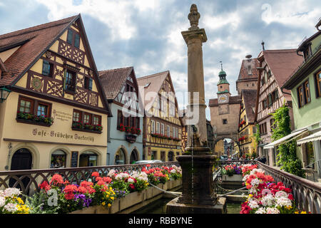 Via medievale di Rothenburg ob der Tauber, Baviera, Germania Foto Stock