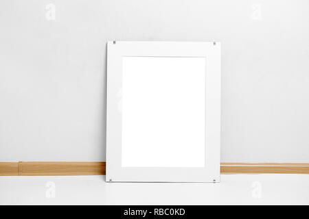 Immagine di un ornato cornice bianca mockup pittura di scena Foto Stock