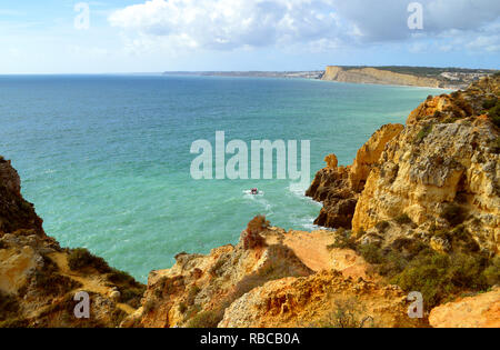 Ponta Da Piedade spettacolari formazioni rocciose cammelli testa sulla costa di Algarve Foto Stock