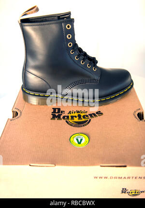 Vegan friendly Dr Martens stivali. Foto Stock