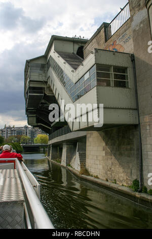 Stazione Mockenbrucke Bhf. Möckernbrücke, Berlino, Germania Foto Stock