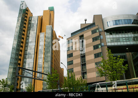 Atrium Tower, area di Potsdamerplatz, nel quartiere Mitte di Berlino, Germania Foto Stock