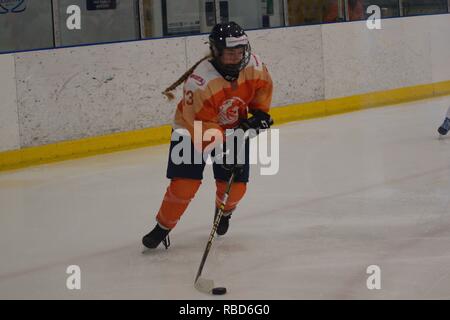 Dumfries Scozia, 9 gennaio 2019. Milly Meerkerk giocando per Paesi Bassi contro la Cina nel 2019 Hockey su ghiaccio U18 Donne del Campionato del Mondo, Divisione 1, gruppo B, a Dumfries ciotola di ghiaccio. Credito: Colin Edwards/Alamy Live News. Foto Stock