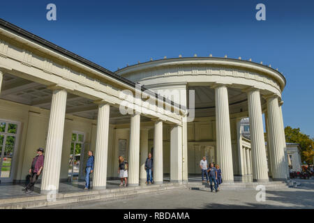 Elisenbrunnen, Friedrich Wilhelm del luogo, Aachen, Renania settentrionale-Vestfalia, Germania, Friedrich-Wilhelm-Platz, Nordrhein-Westfalen, Deutschland Foto Stock