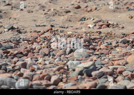Una meravigliosa vista piccole pietre sulla riva a Dahab, Mar Rosso , Egitto , Medio Oriente Foto Stock