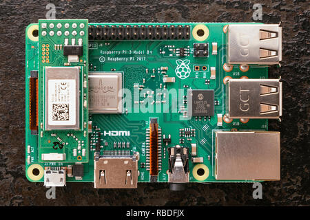 Lampone Pi 3 Modello B+ con ZigBee scheda add-on in modo che possa agire come gateway ZigBee. Foto Stock