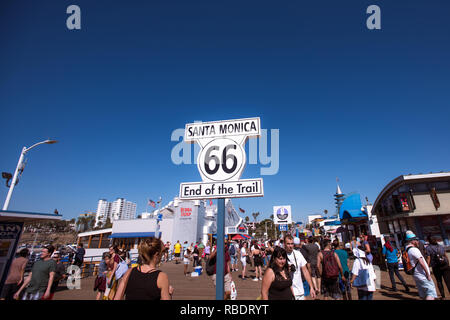 Route 66: Fine del sentiero - Santa Monica, California Foto Stock