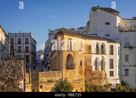 Ronda, provincia di Malaga, Andalusia, Spagna. La città vecchia. Foto Stock