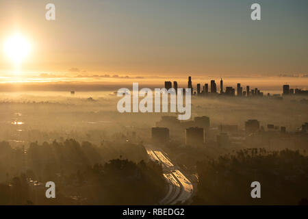 Drammatico tramonto su Downtown LA CITTÀ Foto Stock