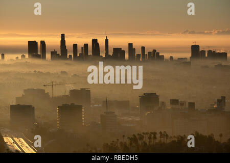 Drammatico tramonto su Downtown LA CITTÀ Foto Stock