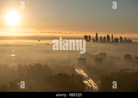 Drammatico tramonto su Downtown LA CITTÀ Foto Stock