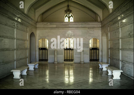 Cripta di parete in un cimitero, Miami, Florida Foto Stock