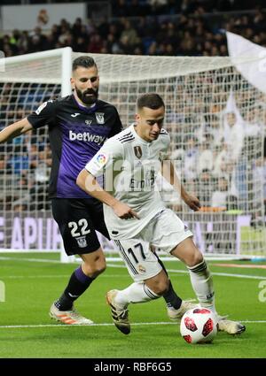 Madrid. Il 9 gennaio, 2019. Del Real Madrid in Lucas Vazquez (R) compete durante il re spagnolo's Cup round di 16 prima gamba partita di calcio tra il Real Madrid e Leganes Madrid, in Spagna il 9 gennaio, 2019. Il Real Madrid vince 3-0. Credito: Edward F. Peters/Xinhua/Alamy Live News Foto Stock